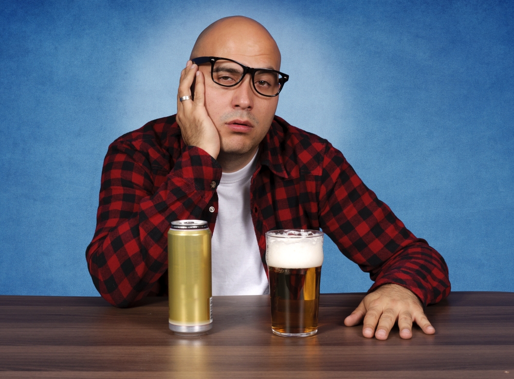 Drinking bad. Пивопитие фото. Bald man Drinks Beer. Могут ли животные пьянеть. Zoom drinking.